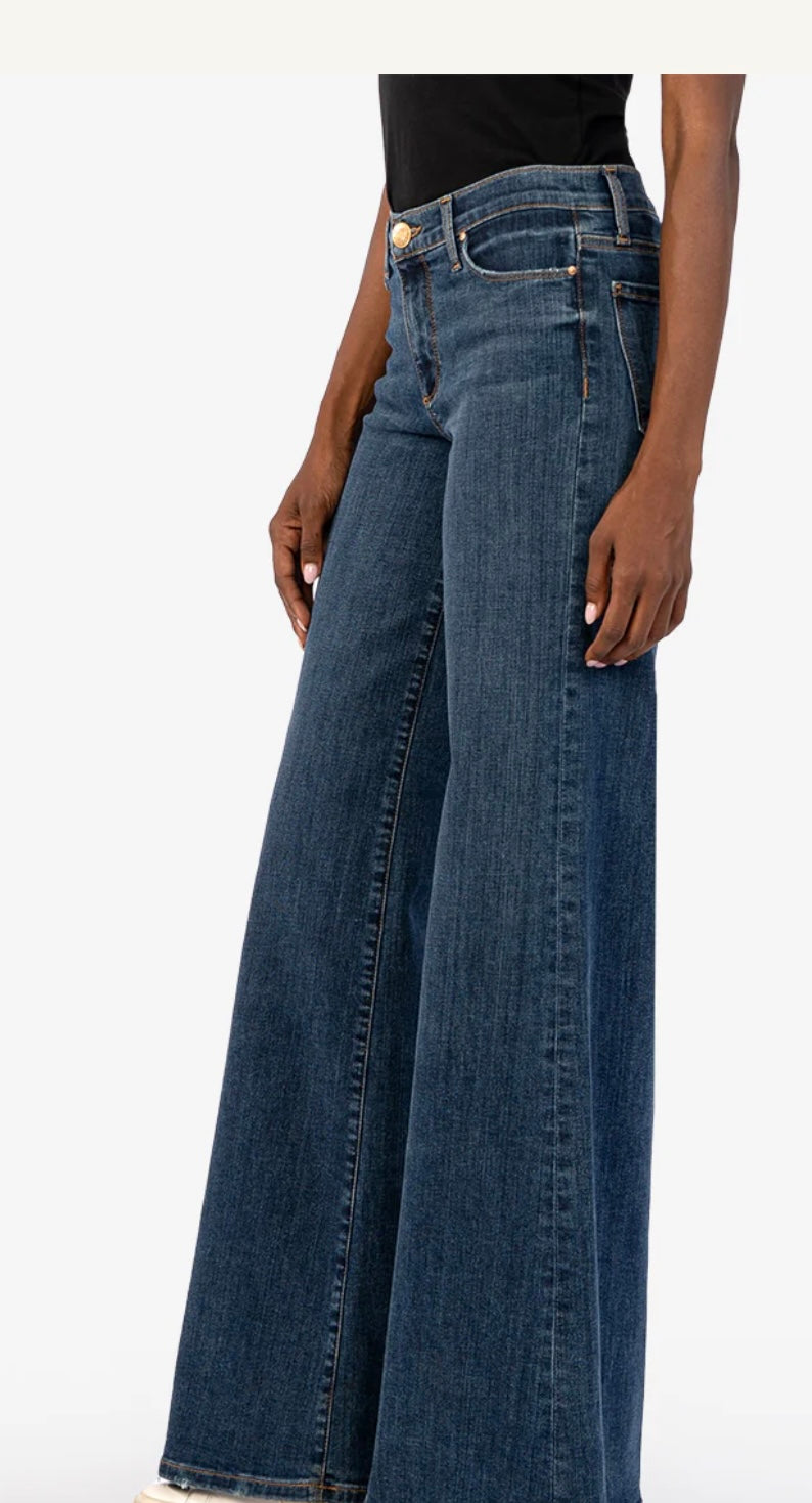 Kut from the Kloth Margo mid rise wide leg denim jeans